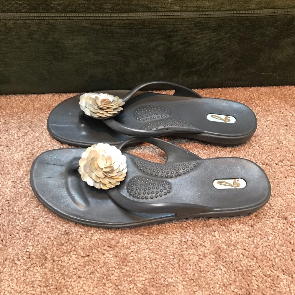 Oka-b sandals